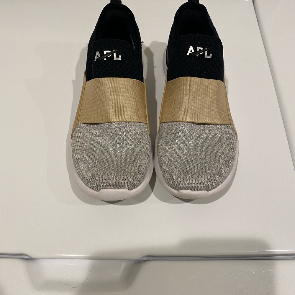 APL TechLoom Bliss Black Sneakers